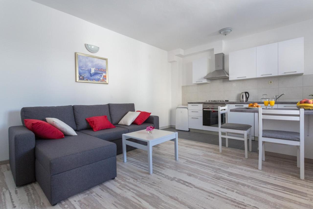 קאבטאט Apartments Oleander Sea View מראה חיצוני תמונה