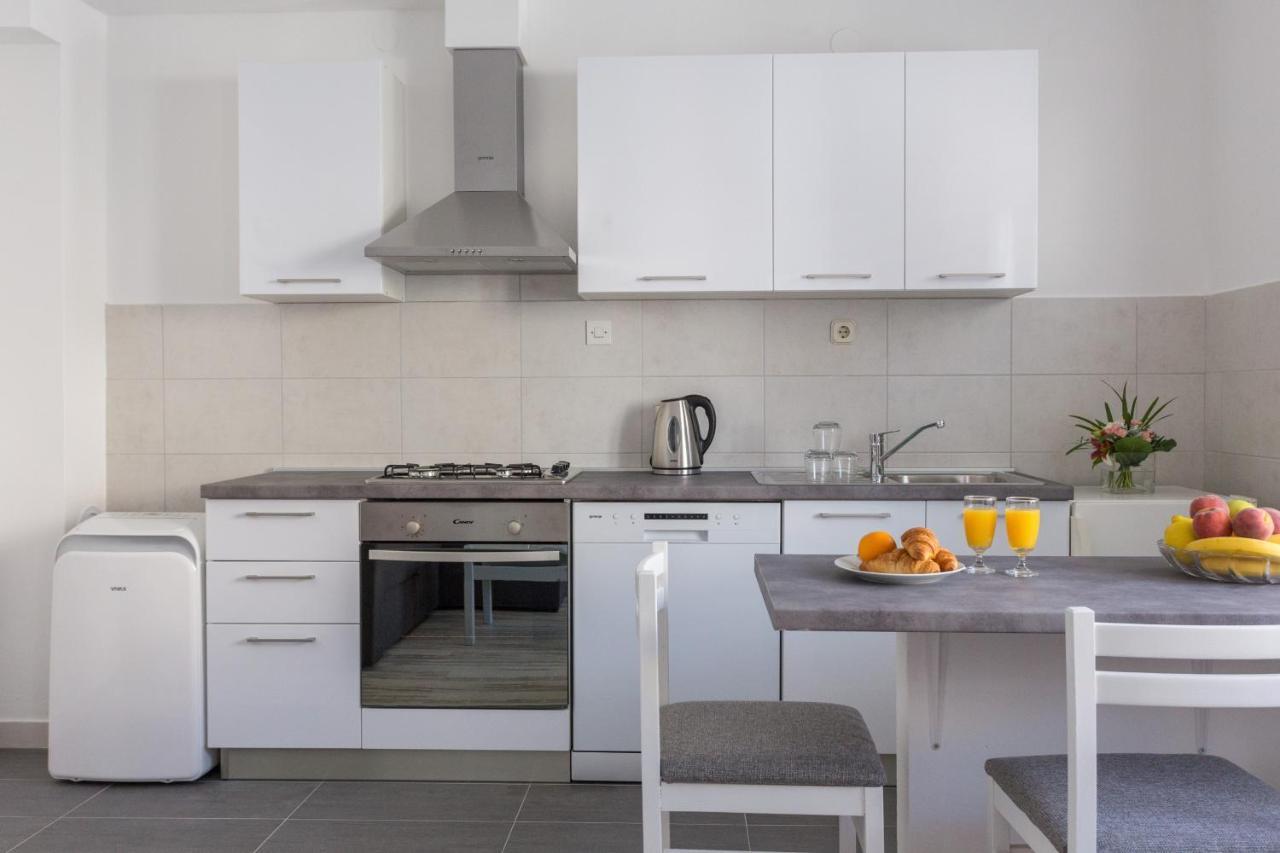 קאבטאט Apartments Oleander Sea View מראה חיצוני תמונה