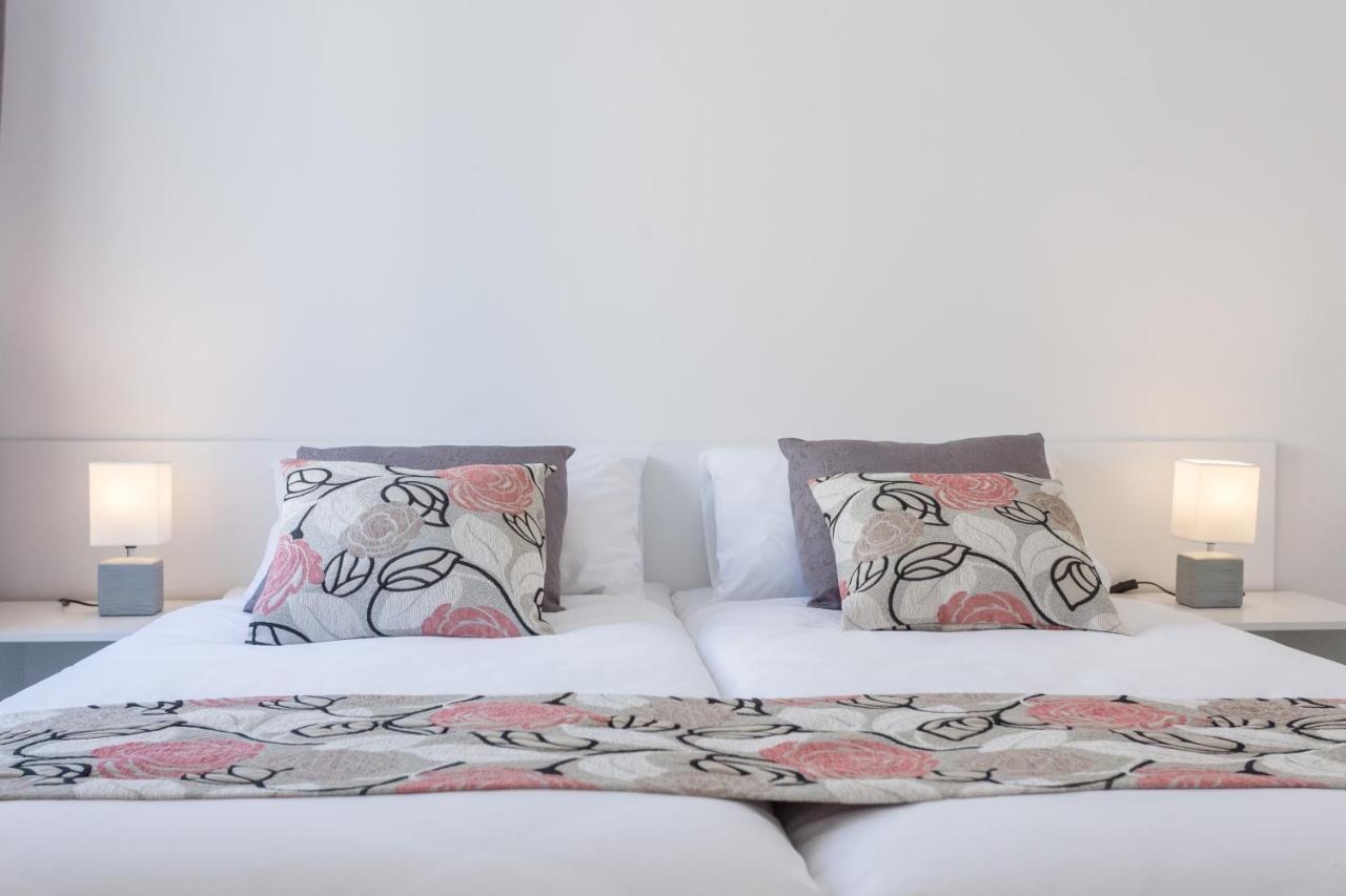 קאבטאט Apartments Oleander Sea View מראה חיצוני תמונה